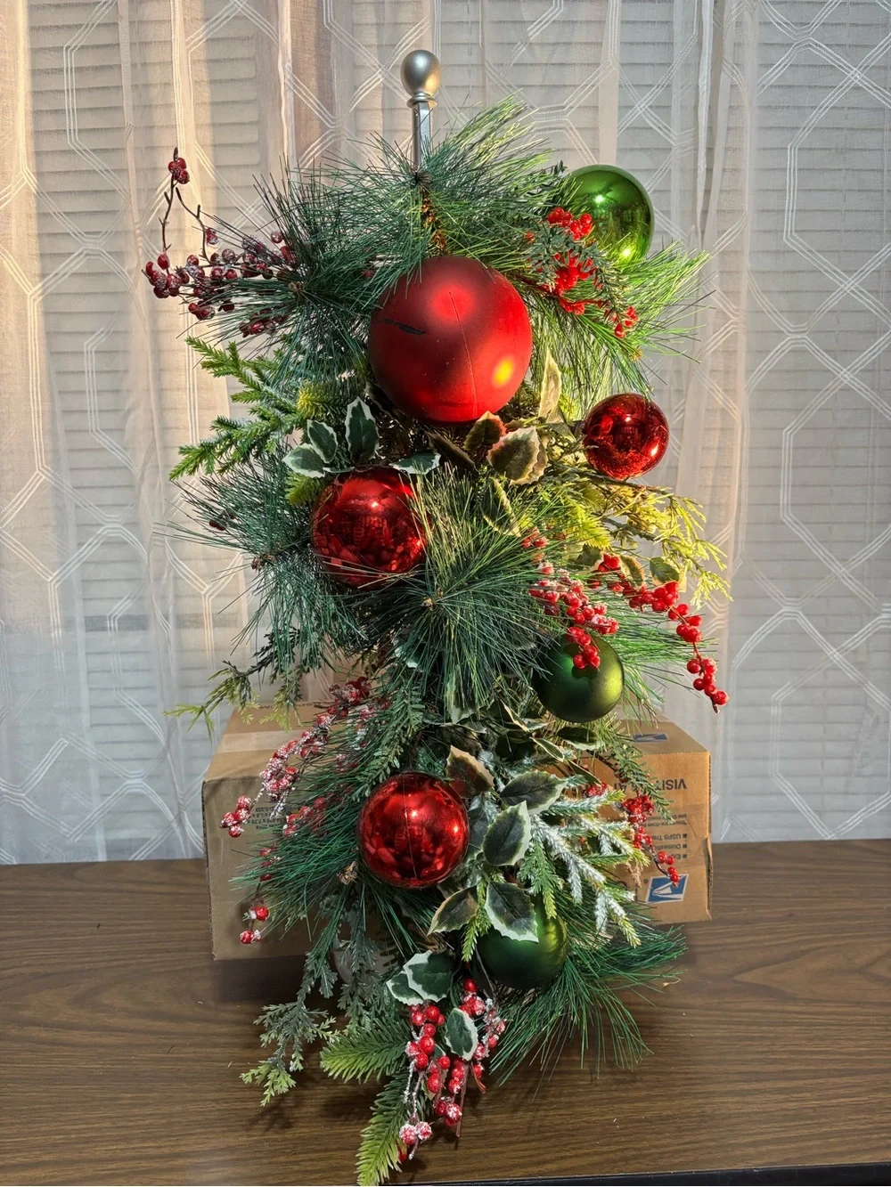 Christmas teardrop swag Pineneedles, Holly leaves and red berry clusters, 24”